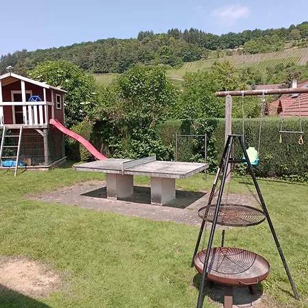 Haus Kirschblüte *