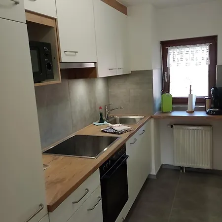 Haus Kirschbluete Шлинген